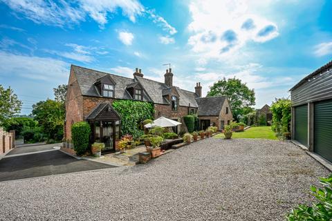 4 bedroom farm house for sale, Spondon Road, Dale Abbey