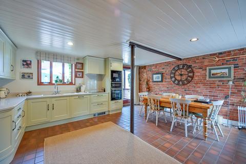 4 bedroom farm house for sale, Spondon Road, Dale Abbey