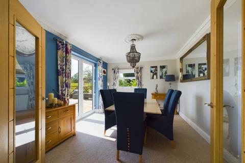 81 Ashbourne Road, Mackworth, Derby, DE22 4LZ