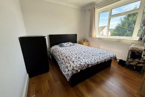 2 bedroom maisonette for sale, Kenilworth Road, Edgware