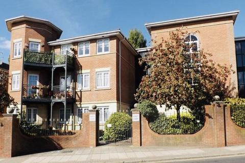 2 bedroom apartment for sale, Abbey Court, Hale Lane