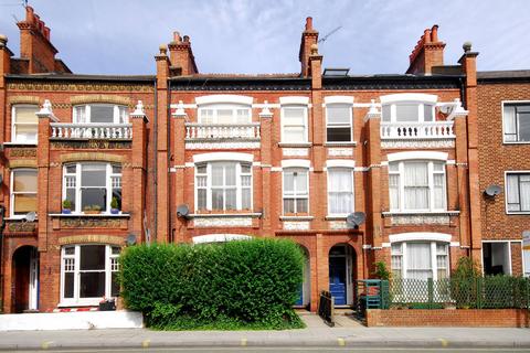 2 bedroom flat to rent, New Kings Road, Parsons Green, London, SW6