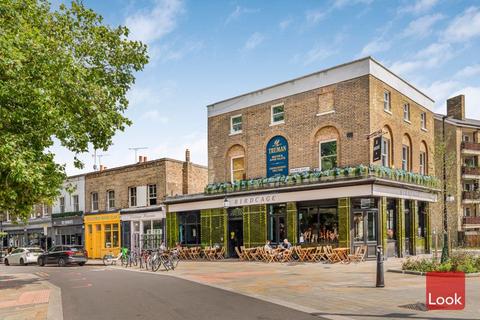 4 bedroom terraced house for sale, Columbia Road, Bethnal Green E2