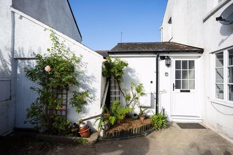 2 bedroom cottage for sale, Church Street, Torquay