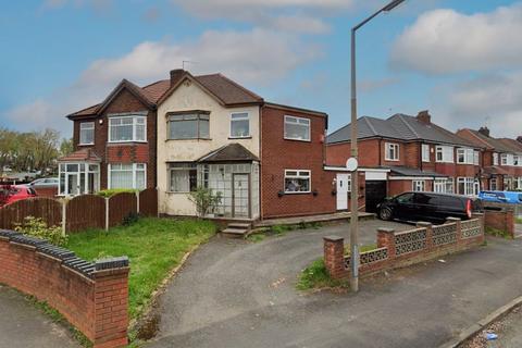 3 bedroom semi-detached house for sale, Shaftesbury Road, Wednesbury