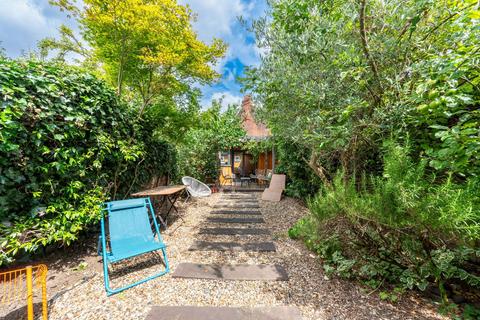 4 bedroom terraced house for sale, Palermo Road, Kensal Green, London, NW10