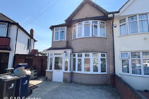 4 bedroom semi-detached house for sale, Carr Road, Northolt