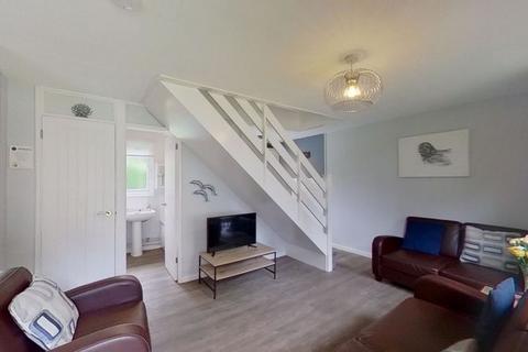 4 bedroom chalet for sale, 40 Trevithick Court, Tolroy Manor