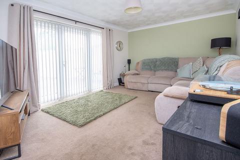 3 bedroom end of terrace house for sale, Calmore