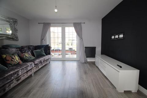 22 Denham Close, Luton, LU3 3TS