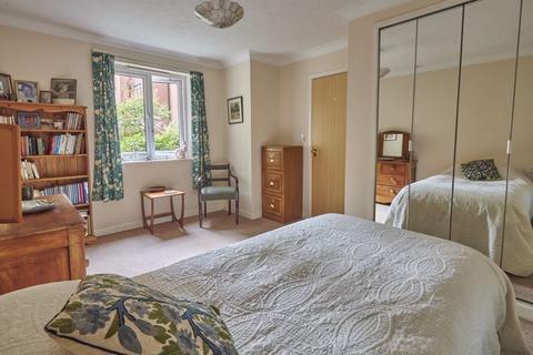 2 bedroom retirement property for sale, Montpelier Court, Exeter