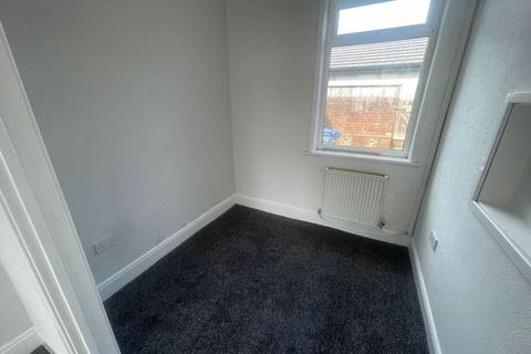 2 bedroom terraced house to rent, Brown Street, Shildon