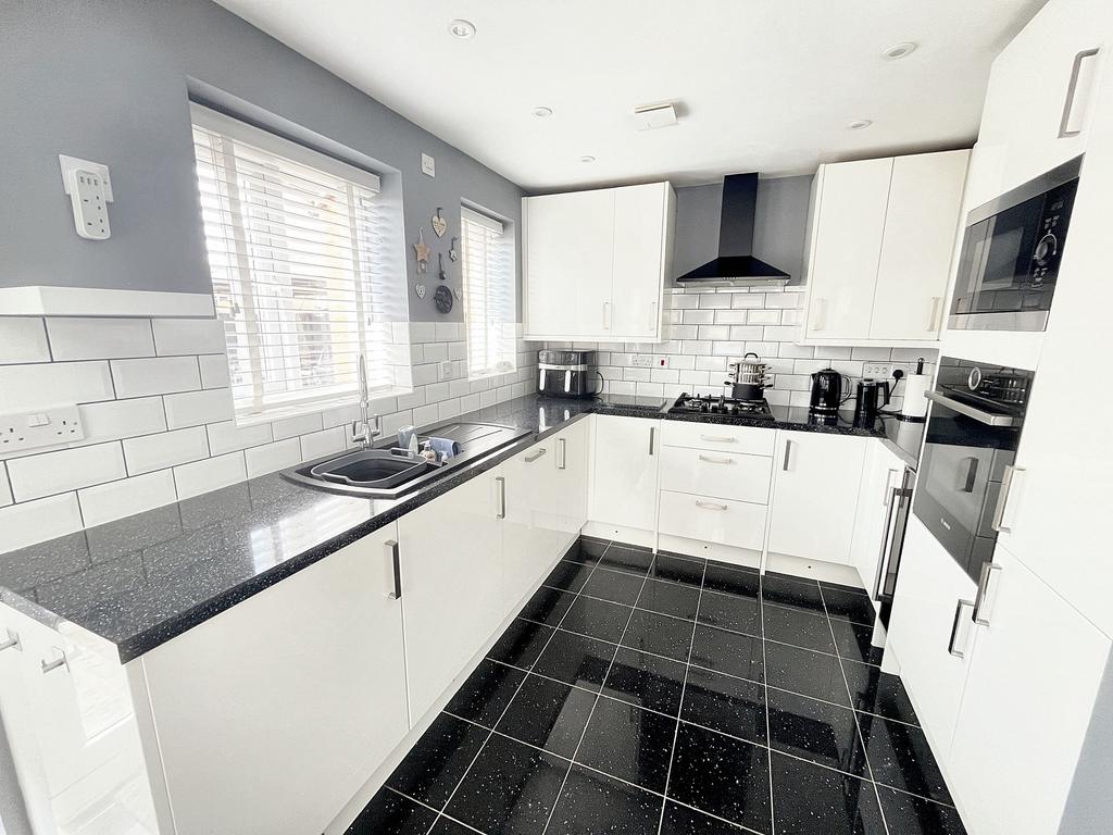 Kitchen / Diner