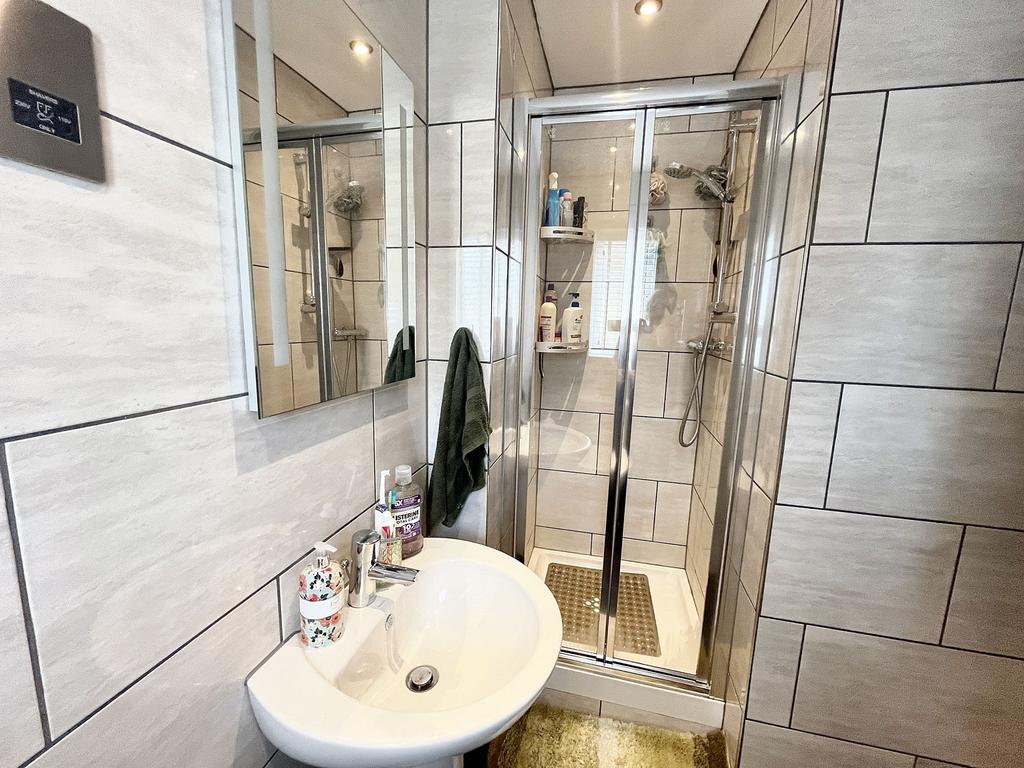 Ensuite