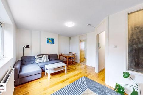 3 bedroom apartment for sale, Hawes Street, Islington, N1