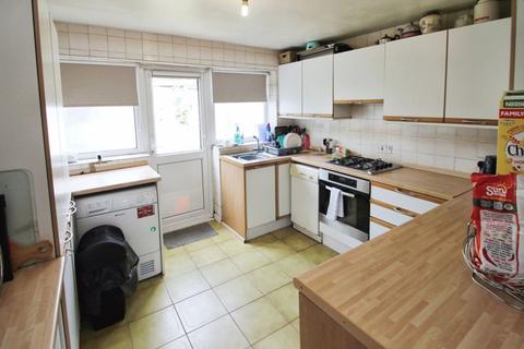 3 bedroom terraced house for sale, Gonville Crescent, Northolt