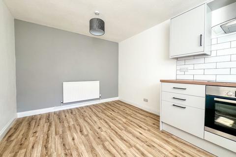 3 bedroom terraced house to rent, Newhaven Road, Portishead, Bristol, Somerset, BS20
