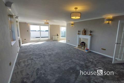 3 bedroom penthouse for sale, Penthouse, Marchwood, 8 Manor Road, Bournemouth, BH1