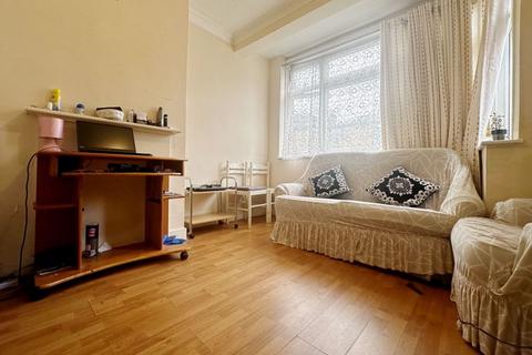 3 bedroom terraced house for sale, Wolferton Road, London