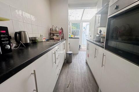 3 bedroom terraced house for sale, Wolferton Road, London