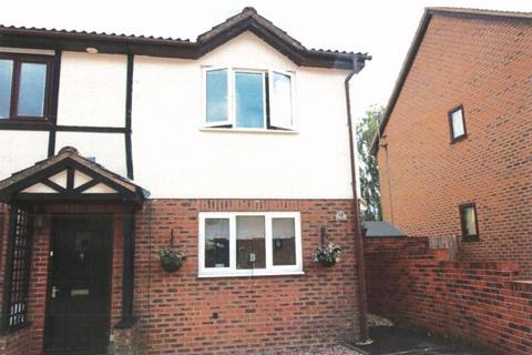 2 bedroom end of terrace house to rent, Greenways Drive, Milkwall GL16