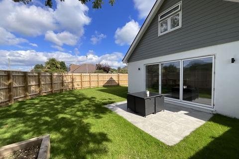 3 bedroom detached house for sale, MUDEFORD   CHRISTCHURCH