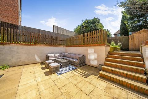 9 Braunston Close, Northampton, NN4 8QZ