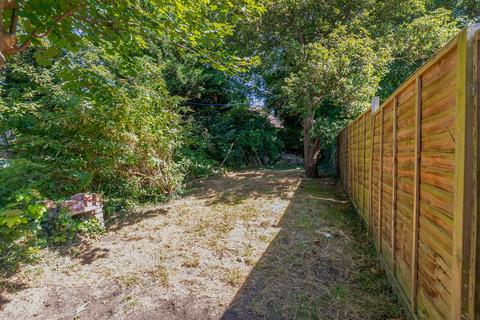 17 Bastion Road, London, SE2 0RD