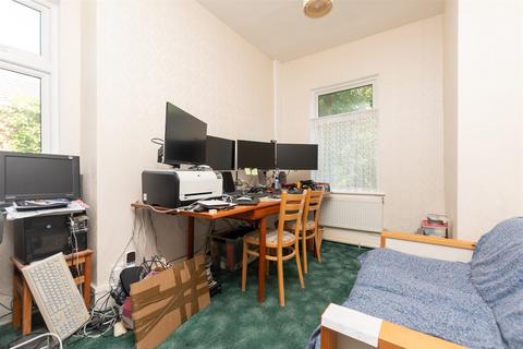 17 Bastion Road, London, SE2 0RD