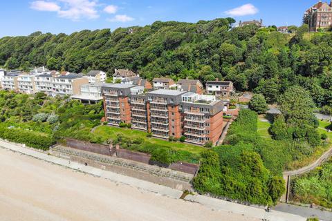 2 bedroom flat for sale, Radnor Cliff, Folkestone CT20