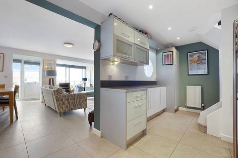 3 bedroom semi-detached house for sale, Castle Bay, Folkestone CT20