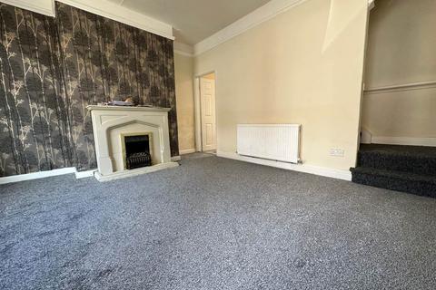 2 bedroom house to rent, Regent Street, ,