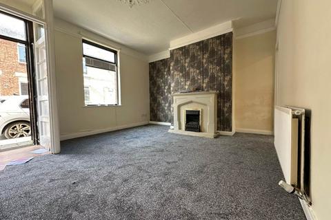 2 bedroom house to rent, Regent Street, ,