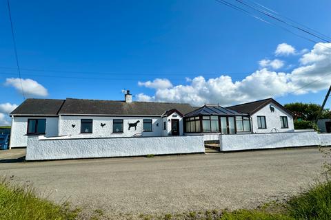 7 bedroom bungalow for sale, Llanddeusant, Holyhead, Anglesey, LL65