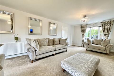 5 bedroom detached house for sale, Fairfields Way, Aston, Sheffield, S26 2HB