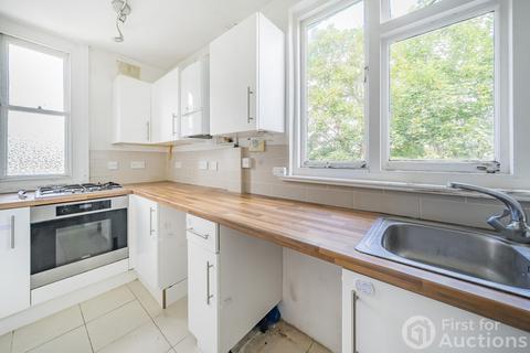 3 bedroom apartment for sale, Mackenzie Road, Beckenham