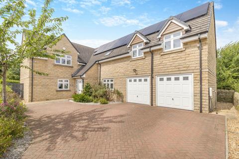 4 bedroom detached house for sale, Kings Court, Penistone, Sheffield, South Yorkshire, S36 7AD