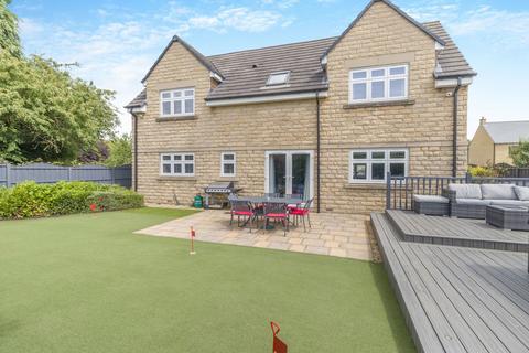 4 bedroom detached house for sale, Kings Court, Penistone, Sheffield, South Yorkshire, S36 7AD