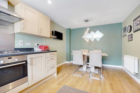 48 Eglington Drive, Wainscott, Rochester, ME3 8BF
