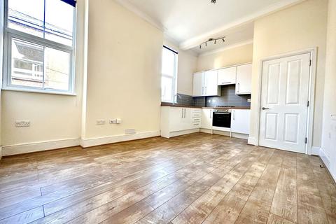 1 bedroom apartment to rent, Southborough, Tunbridge Wells TN4