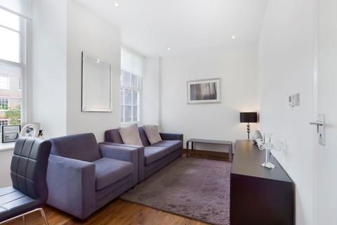 1 bedroom flat for sale, Bedford Row, London, WC1R