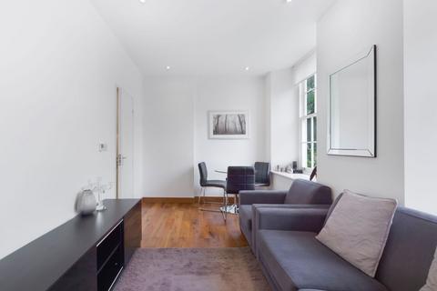 1 bedroom flat for sale, Bedford Row, London, WC1R