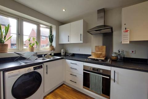 2 bedroom end of terrace house for sale, Bluebell Road, Tewkesbury GL20