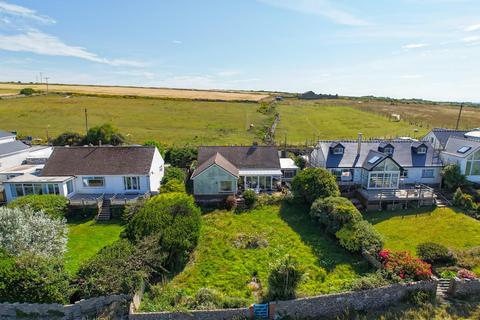 3 bedroom detached bungalow for sale, West Farm Road, Ogmore-By-Sea, Vale of Glamorgan, CF31 0PU