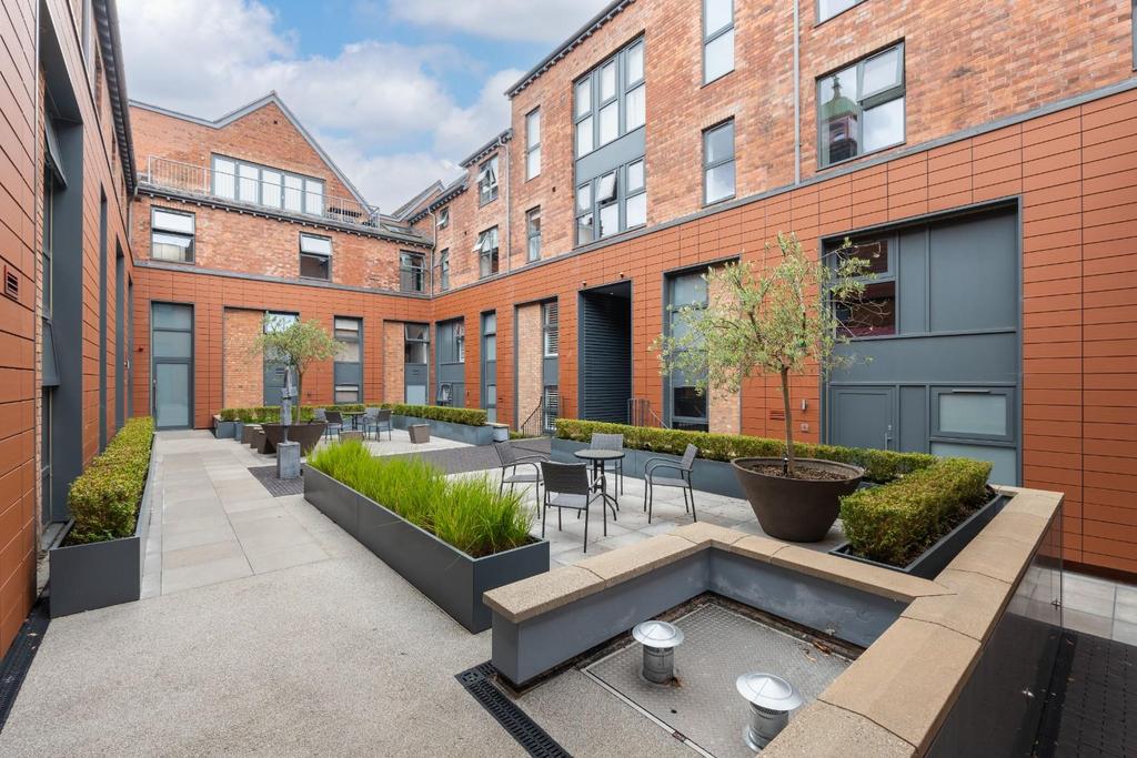 Courtyard-2.jpg