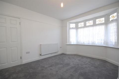 7 Fleet Avenue, Dartford, DA2 6NL
