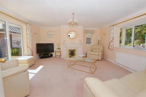 3 bedroom detached bungalow for sale, Mundesley Road, Knapton, North Walsham