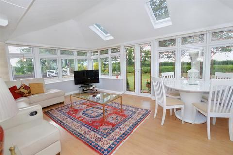 3 bedroom detached bungalow for sale, Mundesley Road, Knapton, North Walsham