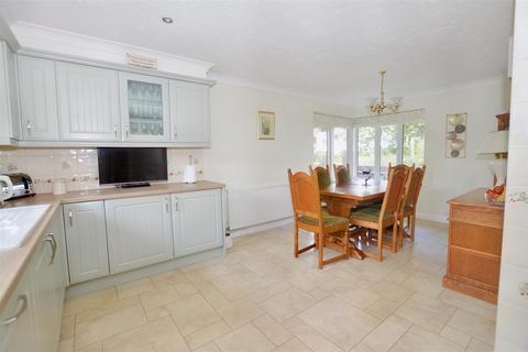 3 bedroom detached bungalow for sale, Mundesley Road, Knapton, North Walsham