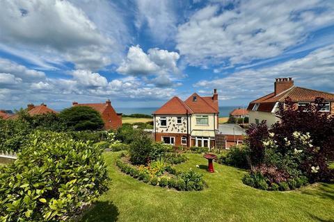 4 bedroom detached house for sale, Filey Road, Osgodby, Scarborough